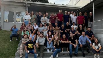 Colaboradores do Grupo DM e Oficina  São José despedem-se do Verão em festa