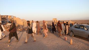 Novo balanço de sismo no Afeganistão eleva número de mortos para 2.400