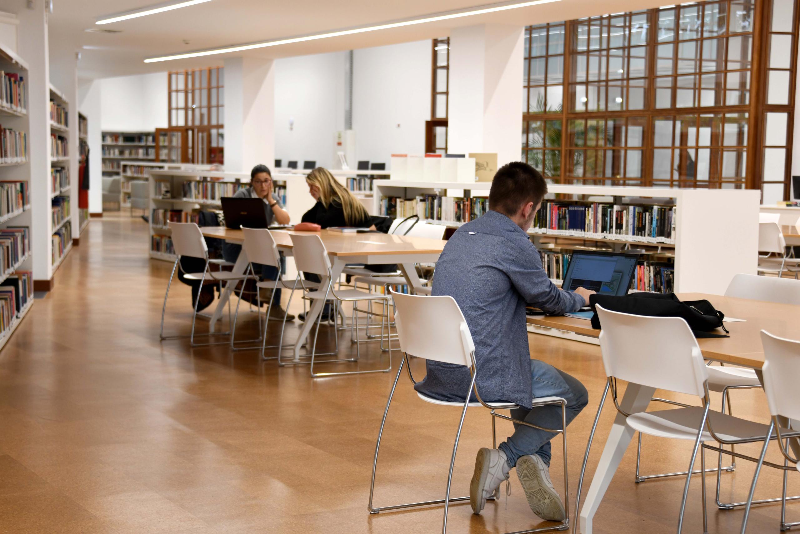 Biblioteca Municipal de Famalicão recebeu mais de 26 mil visitas desde que reabriu portas