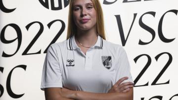 Lara Jorge renova pelo Vitória SC