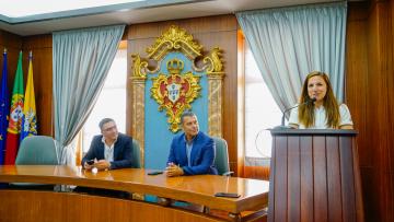 Campeã mundial de canoagem Teresa Portela homenageada em Esposende
