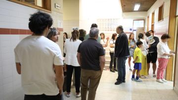 Afluência é de 43,42% até às 16:00, maior do que em 2021