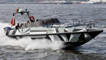 Marinha Portuguesa envia para São Tomé embarcação de alta velocidade