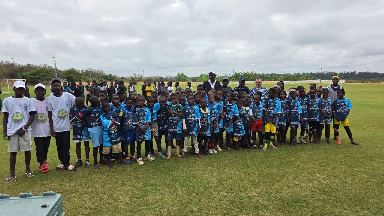 Energy Runners promove desporto em Angola com doação de material