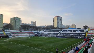 Estádio do Estrela da Amadora interditado para receção ao SC Braga