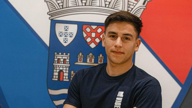 Facundo Cáseres pára durante quatro meses no Gil Vicente