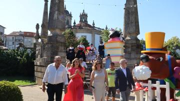Feira do Livro de Barcelos abre à cultura, ao mundo do conhecimento e diversão
