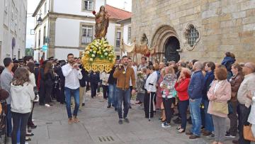 Monção festeja Senhora da Rosa com ruas cobertas de flores