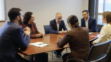 Deputados do PS defendem reforço médicos dentistas no SNS