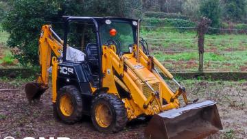 Homem constituído arguido por furto de retroesccavadora