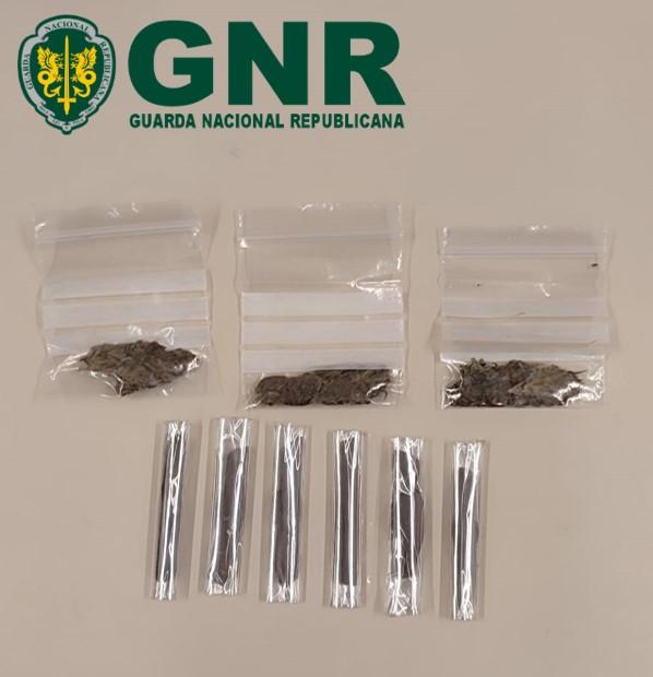 GNR de Barcelos deteve  jovem de 19 anos por tráfico e droga