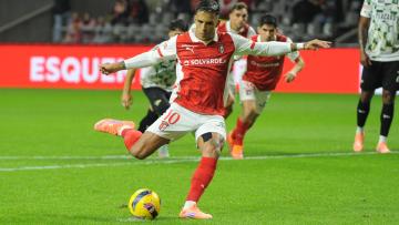 Zalazar de regresso num SC Braga na máxima força para o desafio na Escócia