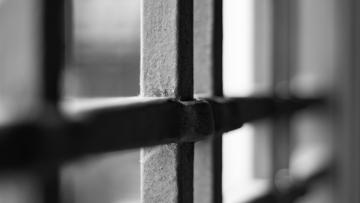 Homem de 52 anos detido por violência doméstica