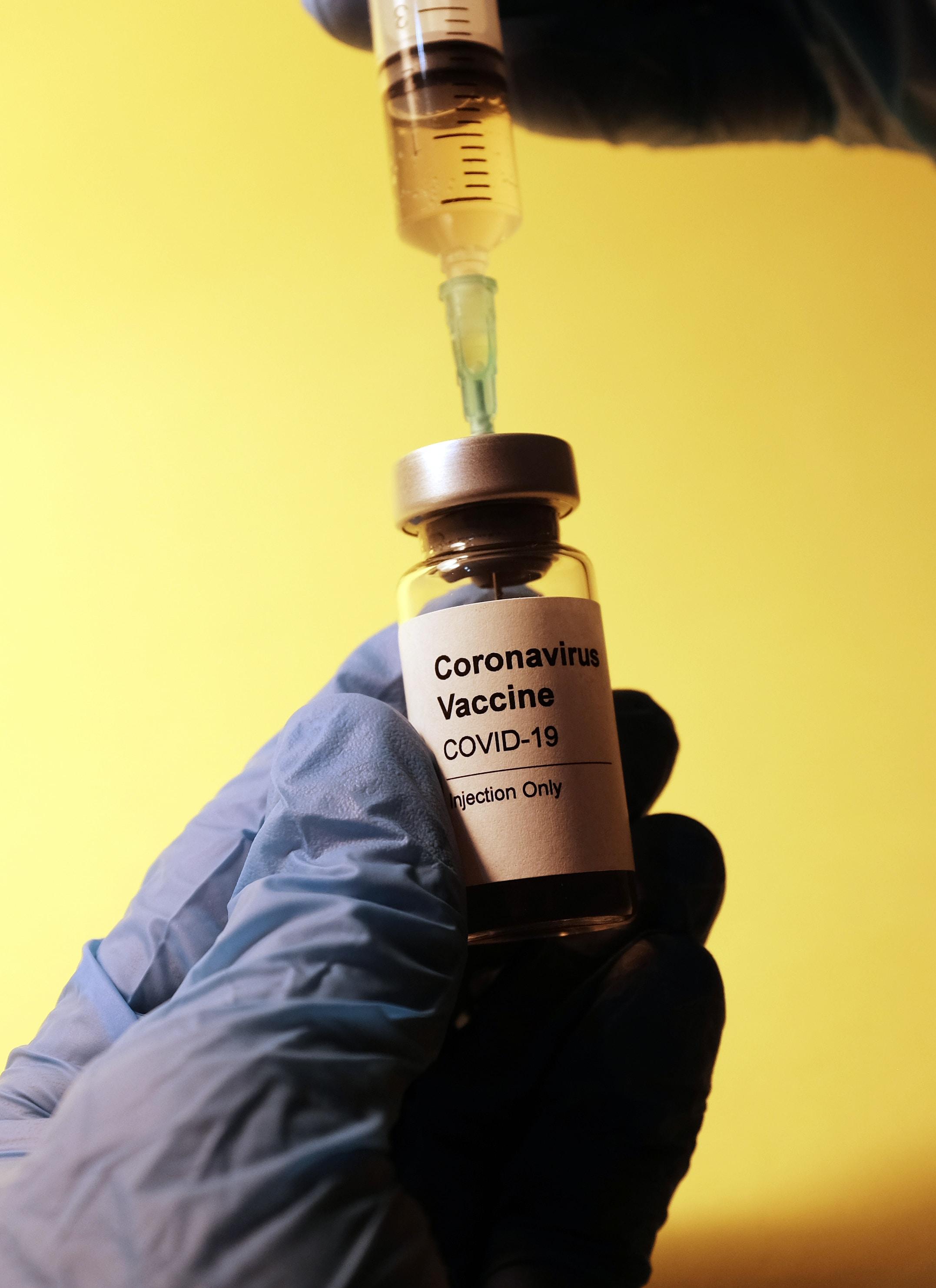 Covid-19: Uma em cada quatro vacinas compradas por Portugal foram revendidas ou doadas