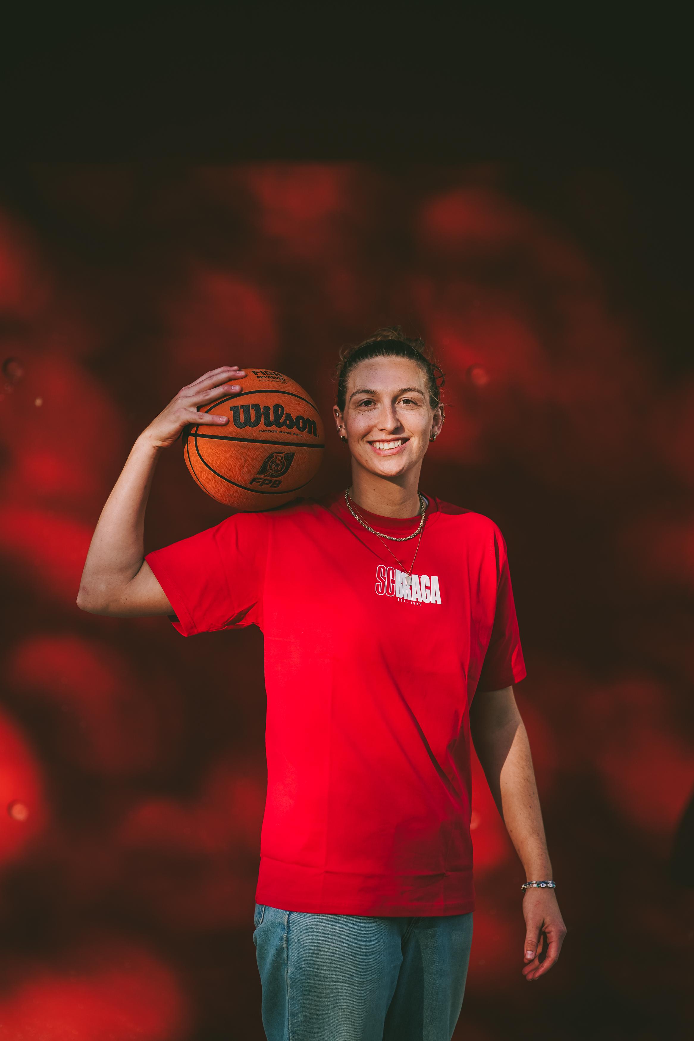 Hannah Pratt reforça basquetebol feminino do SC Braga