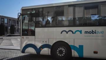 Rede de autocarros Mobiave reforça ligações às zonas empresariais de Famalicão