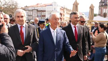 Milhares de bracarenses aplaudiram 10 anos de trabalho de Marcelo Rebelo de Sousa