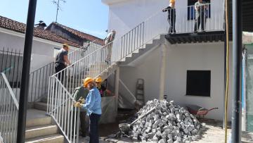 Associação Domus ultima casas dignas em Tadim para famílias refugiadas e portuguesas