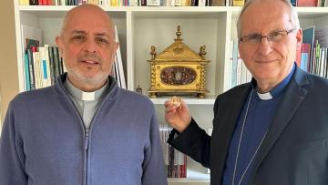 Arquidiocese de Braga oferece relíquia de S. Martinho de Dume à Arquidiocese de Tours