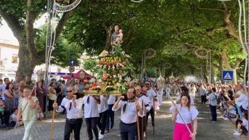Multidão expressa devoção a Santo António em Vila Verde