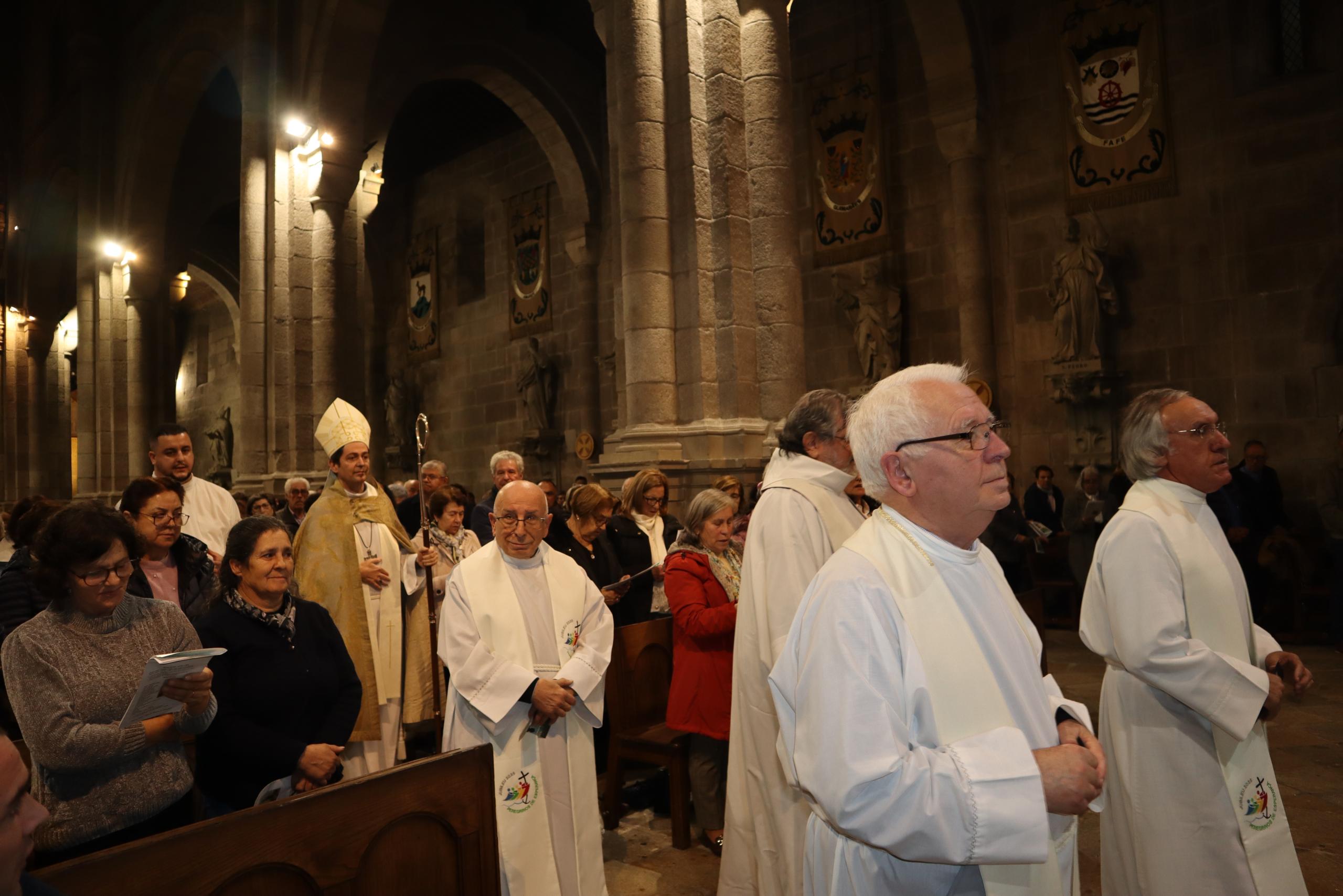 Peregrinos de Esposende desafiados «a servir e estar ao lado dos pobres»