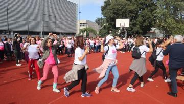 Outubro Rosa encerra com duas mil pessoas em festa