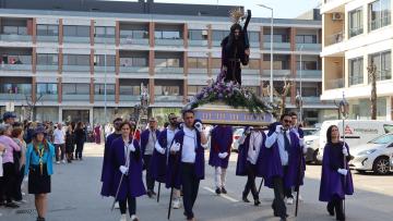 Multidão foi a Celeirós participar em procissão plena de sentimento, fé e sentido de pertença