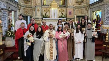 Paróquia da Lage retoma tradição de beijar o Menino Jesus no Natal