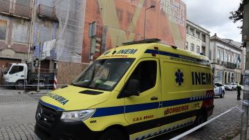 Incêndio em loja causa quatro feridos ligeiros e leva à evacuação do Braga Shopping