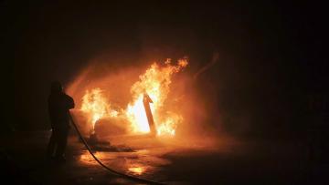 Dois feridos em incêndio que causou danos em fábrica de decorações em Barcelos