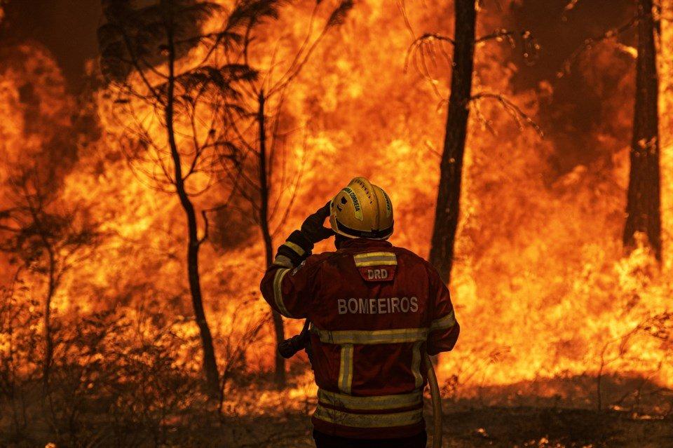 Incêndios: Perto de cinco mil operacionais combatiam 126 fogos às 17:40