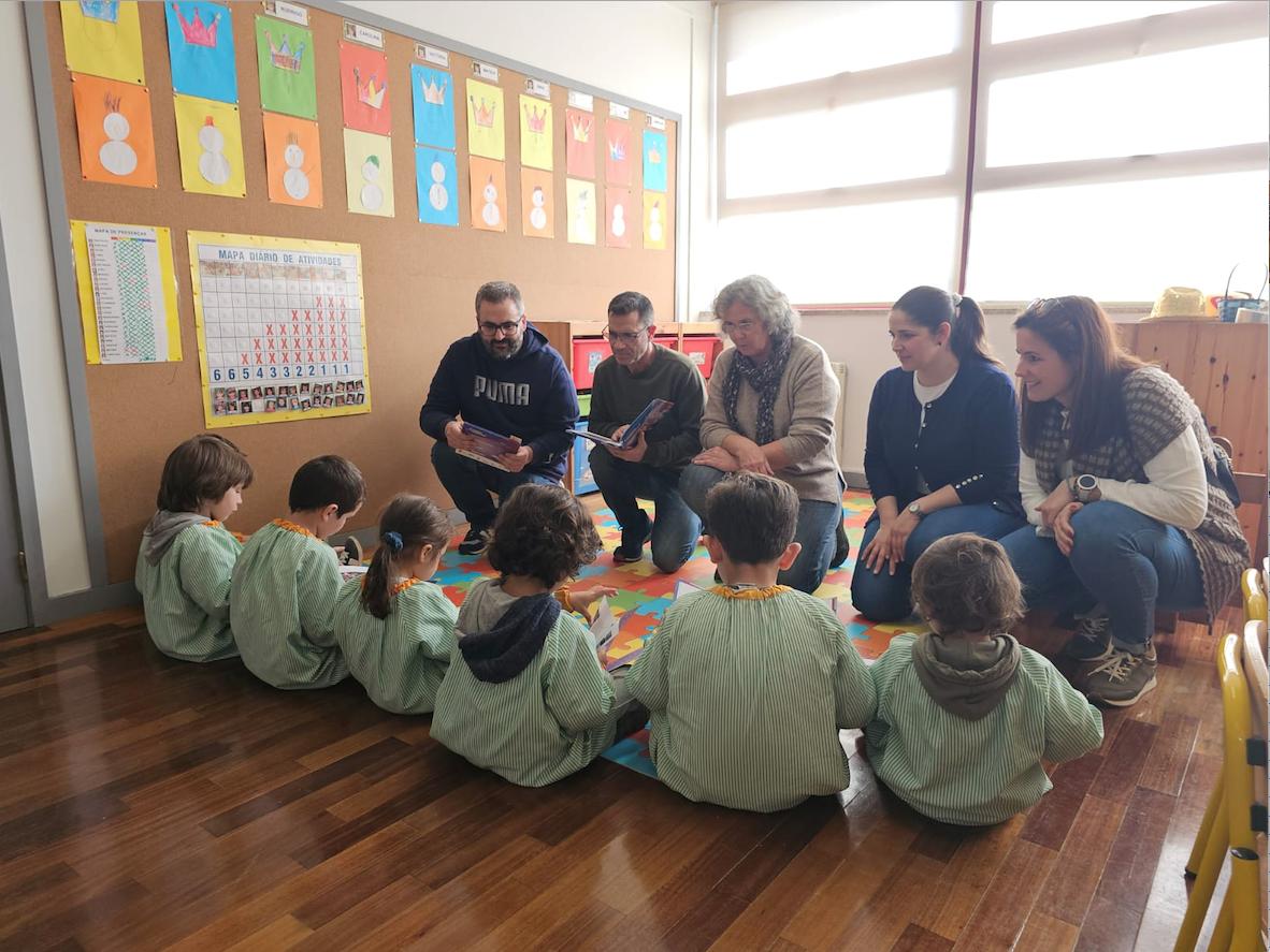 Crianças de Merelim S. Paio, Panóias e Parada de Tibães recebem livros no dia do aniversário