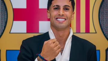 João Cancelo oficializado como reforço do FC Barcelona até 2029