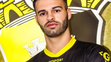 João Gonçalo reforça a baliza da AD Fafe