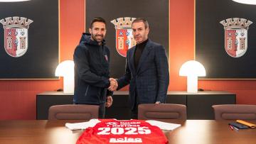 João Moutinho renova pelo SC Braga até 2025
