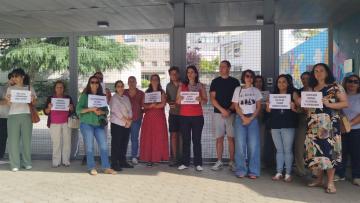 Pais protestam contra avarias no ar condicionado da Escola de S. Lázaro