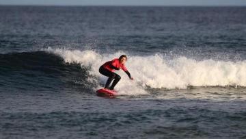 Bicampeã mundial Marta Paço aponta surf adaptado a Los Angeles2028