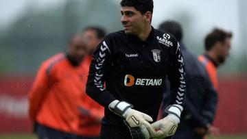10 jogos sem derrotas e baliza bem “fechada”