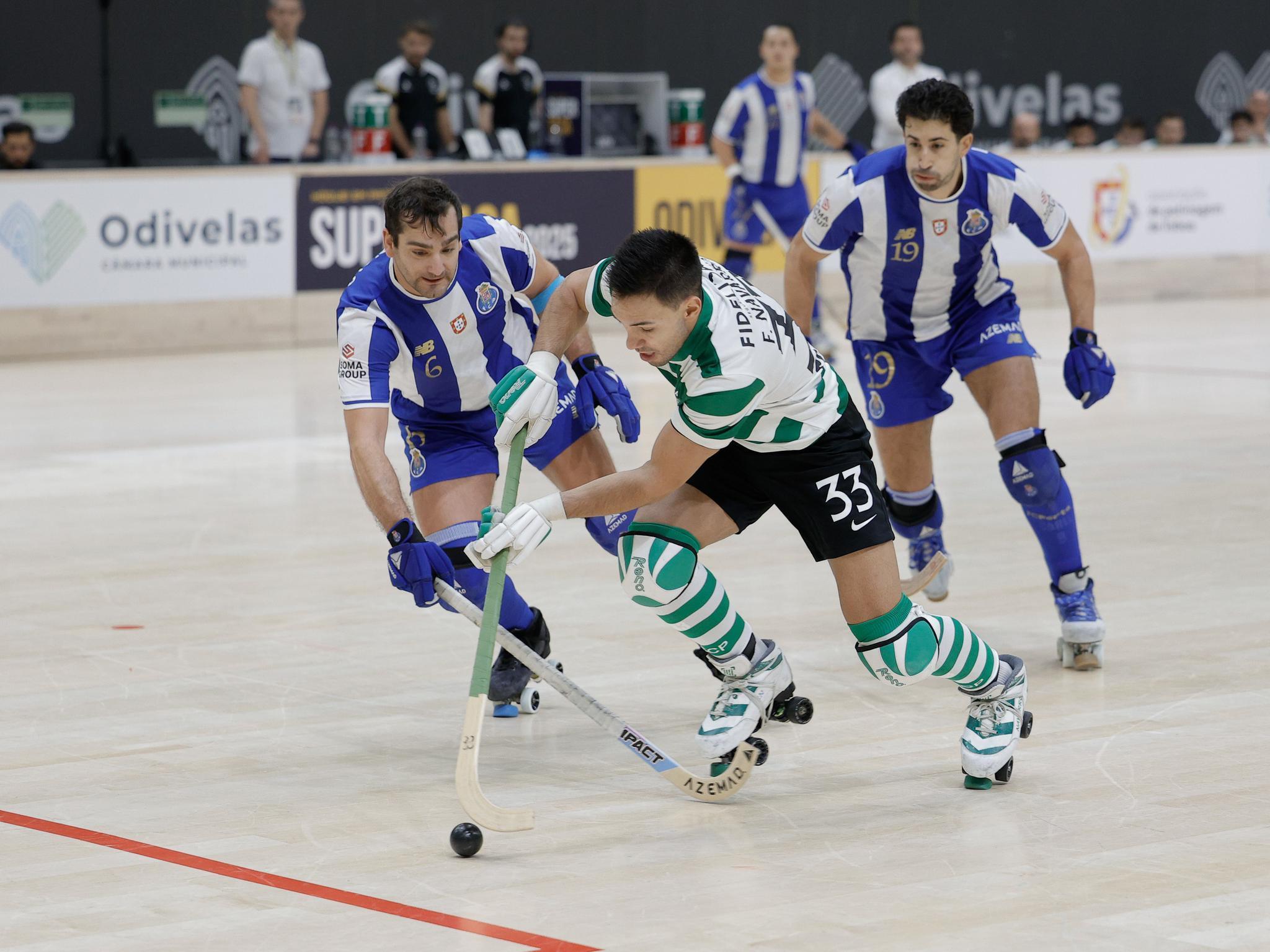 Sporting bate Porto e vence a Supertaça António Livramento