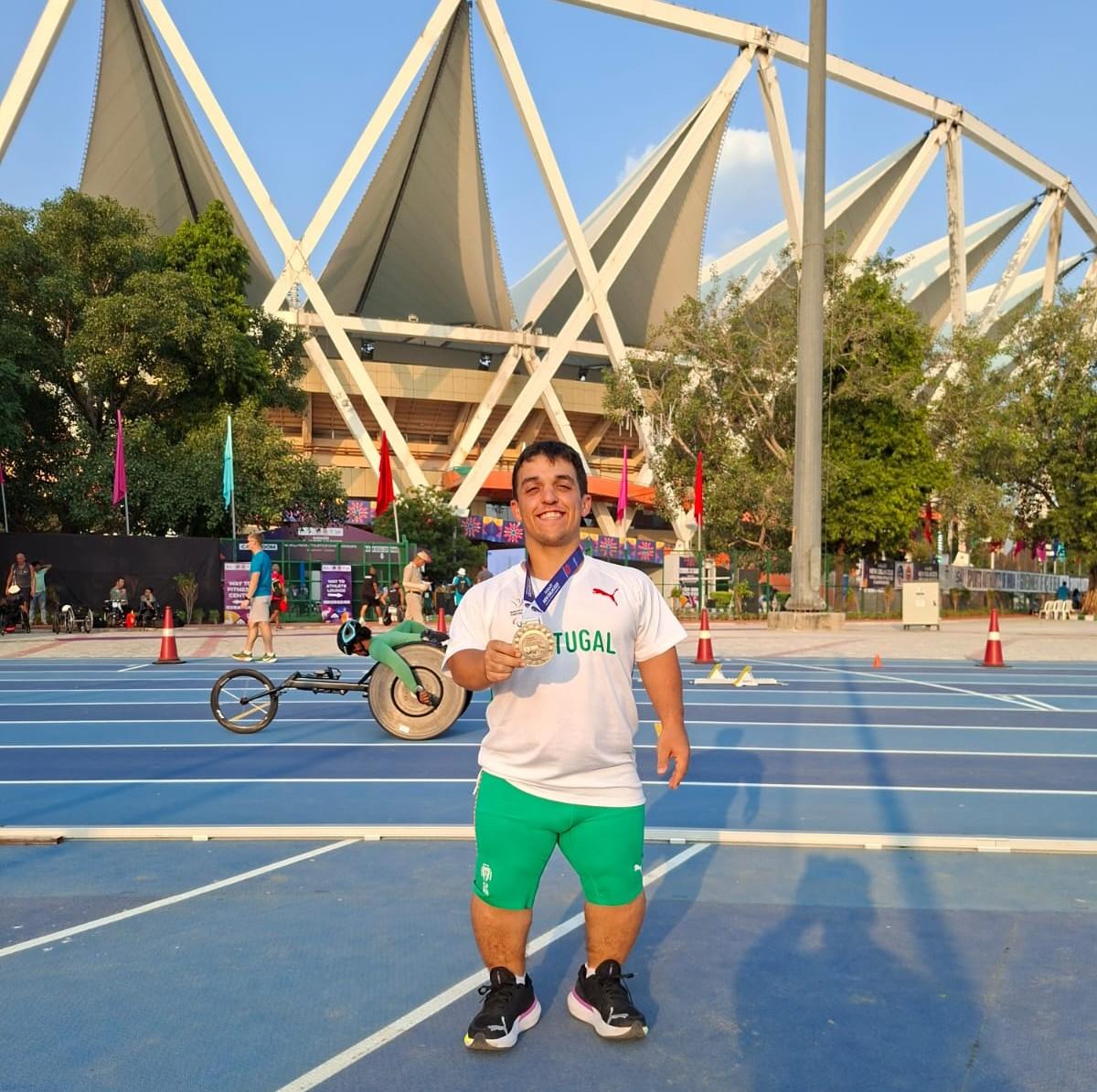Miguel Monteiro  é vice-campeão mundial de lançamento do peso