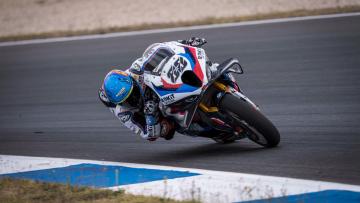 Miguel Oliveira renova com BMW
