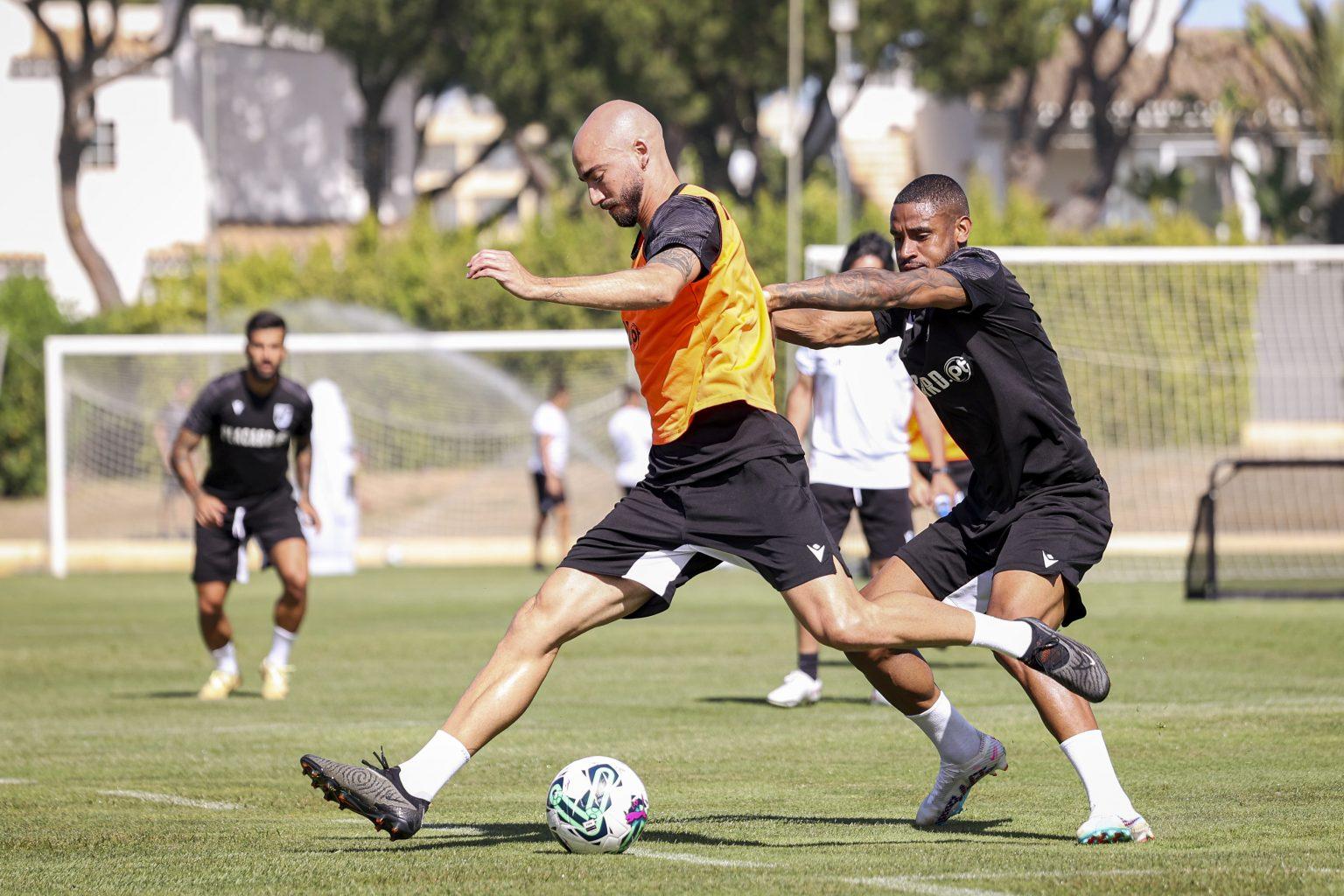 Mikel Villanueva de regresso ao Vitória SC