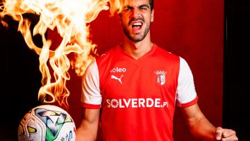 Ponta-de-lança Milosevic assina com SC Braga até 2031