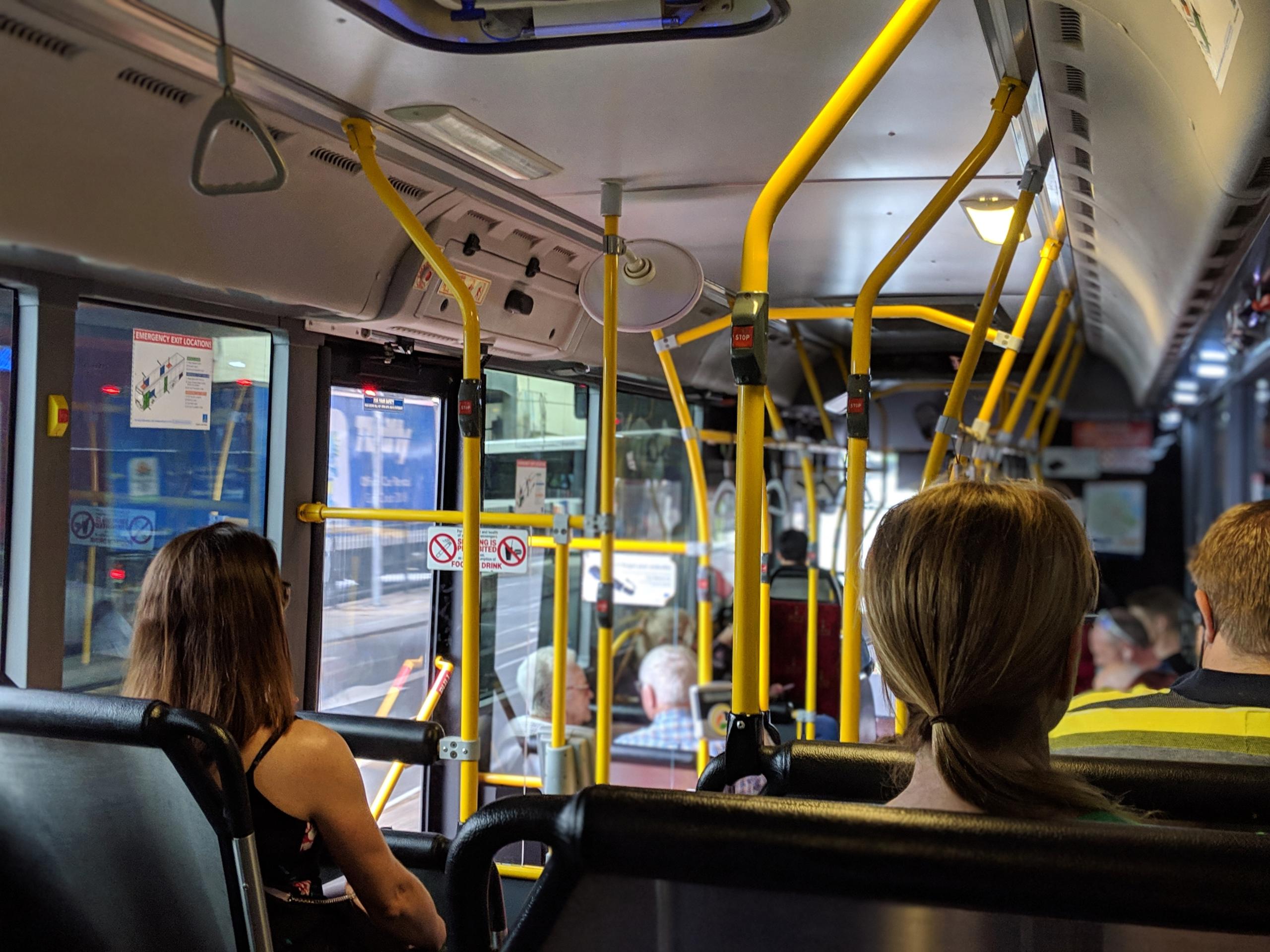 Governo preocupado com transporte público regular no todo nacional