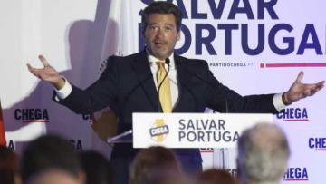 Moção de censura apresentada pelo Chega rejeitada com abstenção do PS