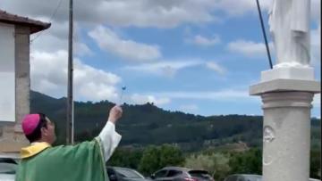 Vila Nune e Faia eternizam fé nos padroeiros com bênção de dois monumentos
