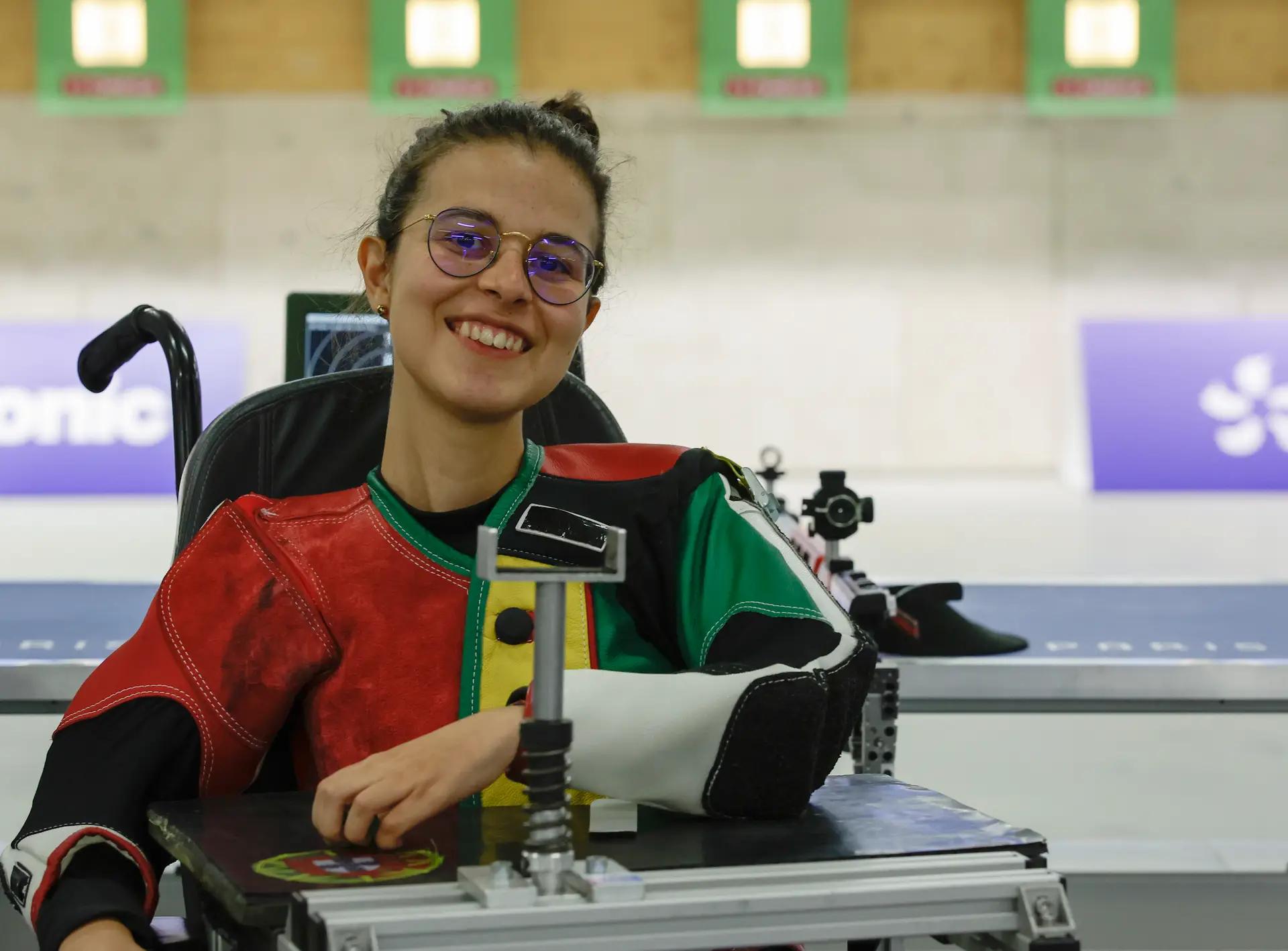 Atiradora Margarida Lapa termina final da prova de carabina em quarto lugar