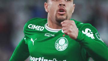 Palmeiras de Abel Ferreira salva-se nos penáltis rumo às 'meias' da Libertadores