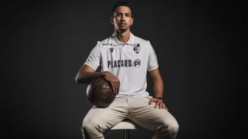 Paulo Vítor reforça Vitória SC emprestado pelos russos do Akron Togliatti