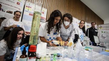 Envolvimento de mais de 20 escolas da região indispensável na missão de divulgar a Ciência